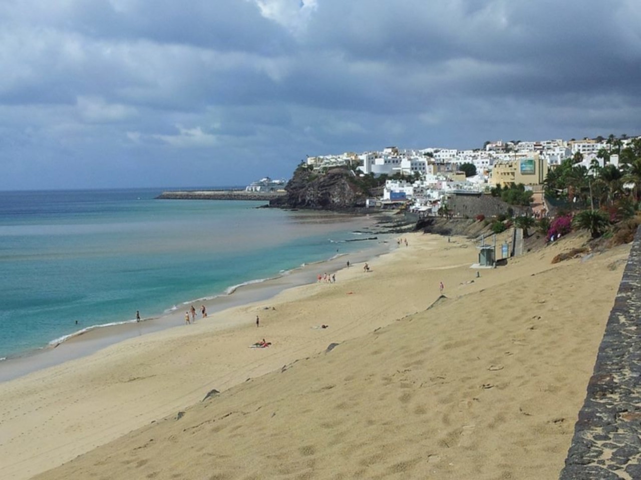 柳河最新動態(tài)，探索城市新面貌與發(fā)展趨勢揭秘