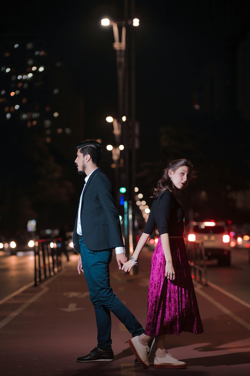 最新婚禮主持詞，締造美好愛(ài)情，見(jiàn)證永恒時(shí)刻