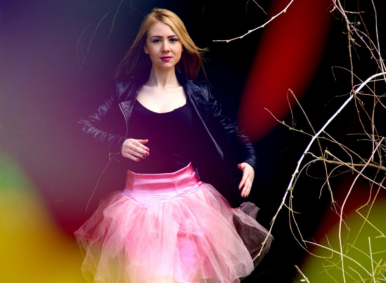 女演員婉，璀璨星輝下的獨(dú)特魅力展現(xiàn)