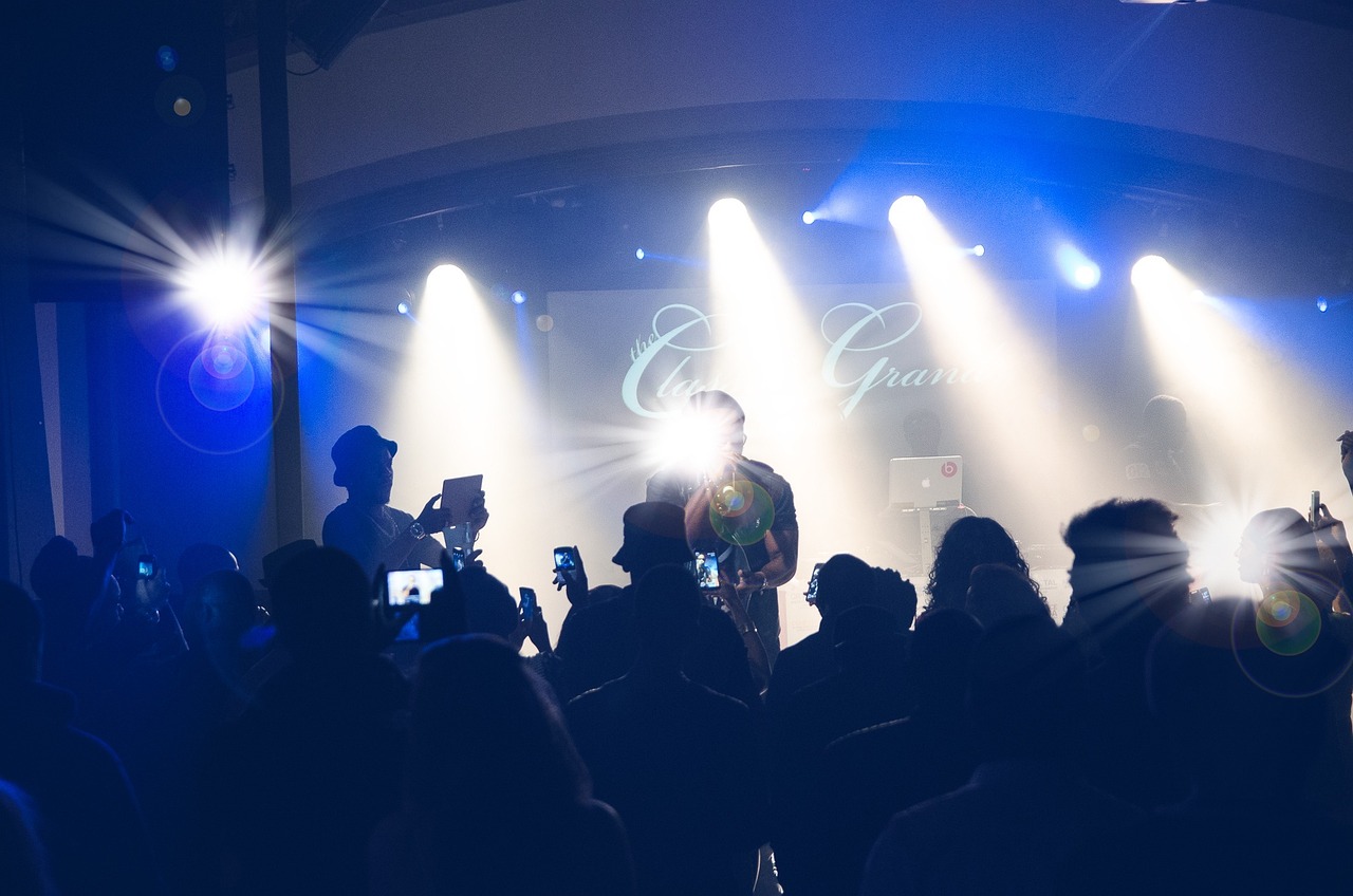 妖妖直播最新版下載，全新互動(dòng)娛樂時(shí)代體驗(yàn)