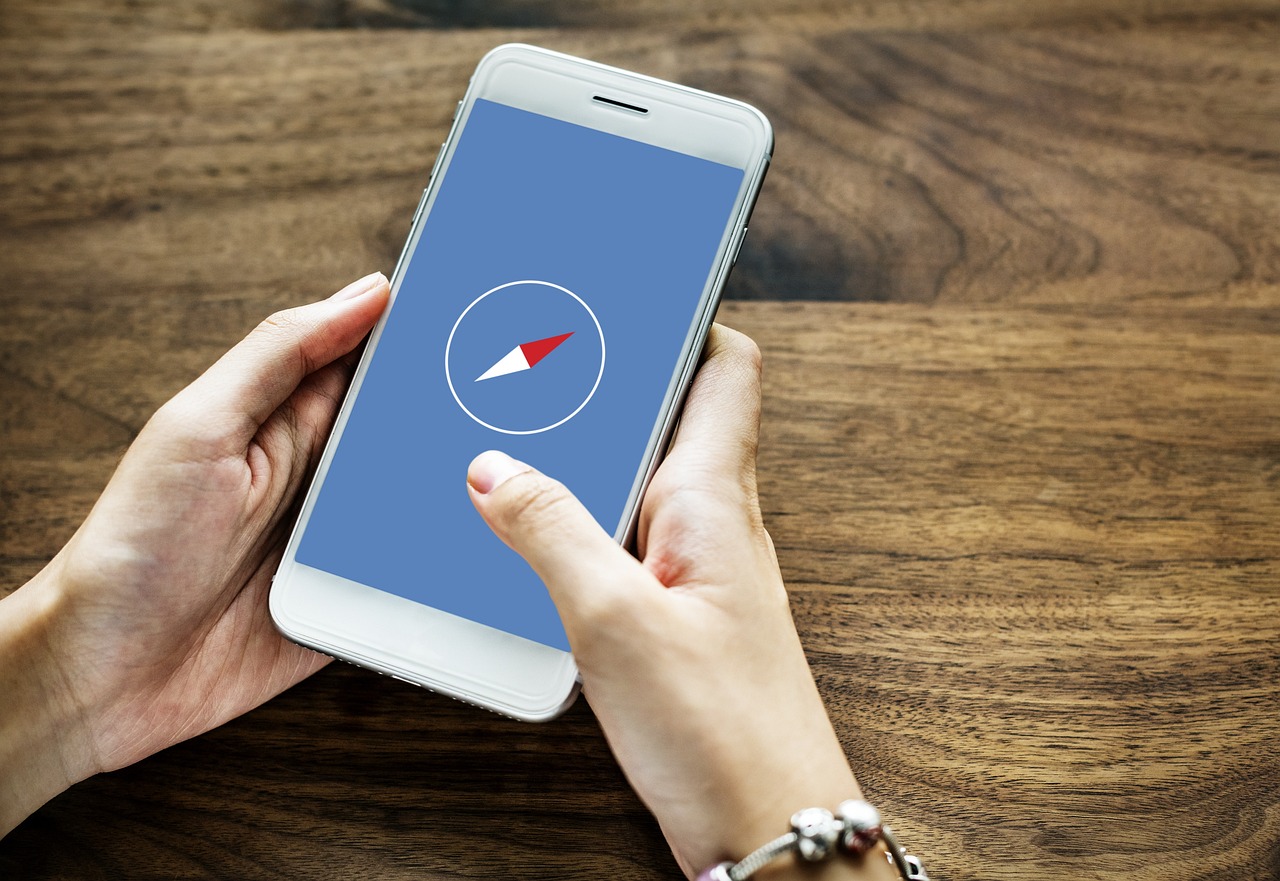 最新手機(jī)性能、設(shè)計(jì)與功能全面對(duì)比之戰(zhàn)