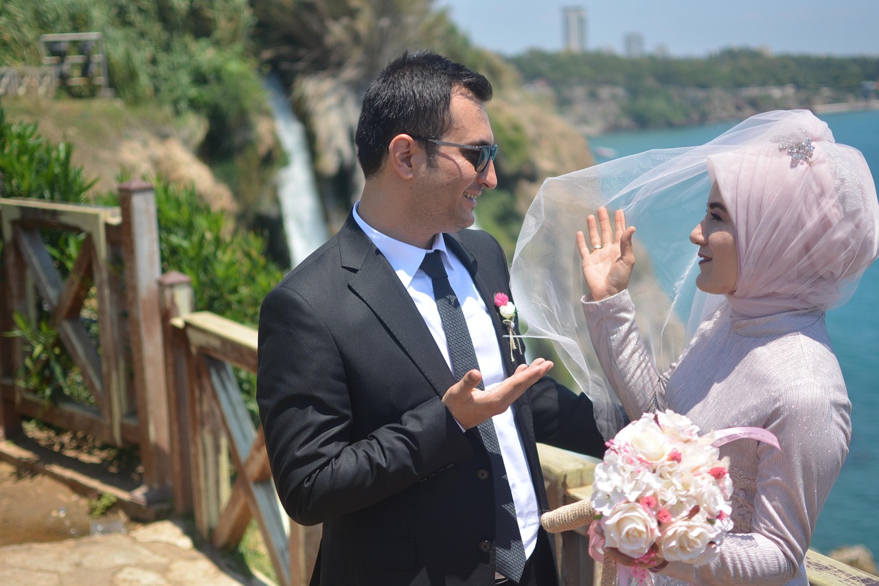 唐嫣羅晉愛情事業(yè)雙豐收，最新甜蜜瞬間曝光