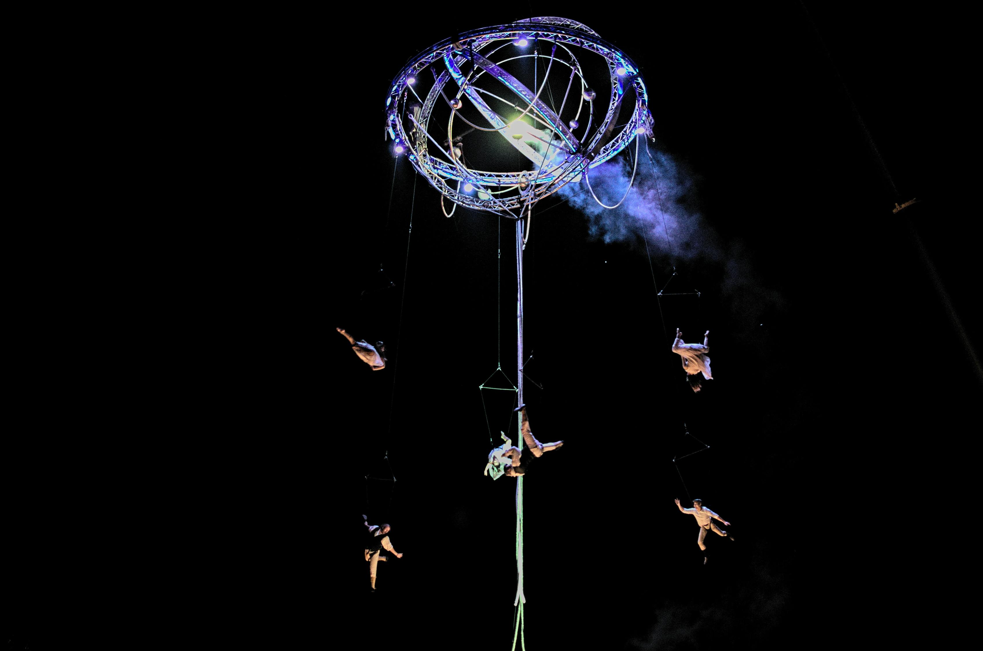 臨海演員，舞臺與生活的絢爛交融