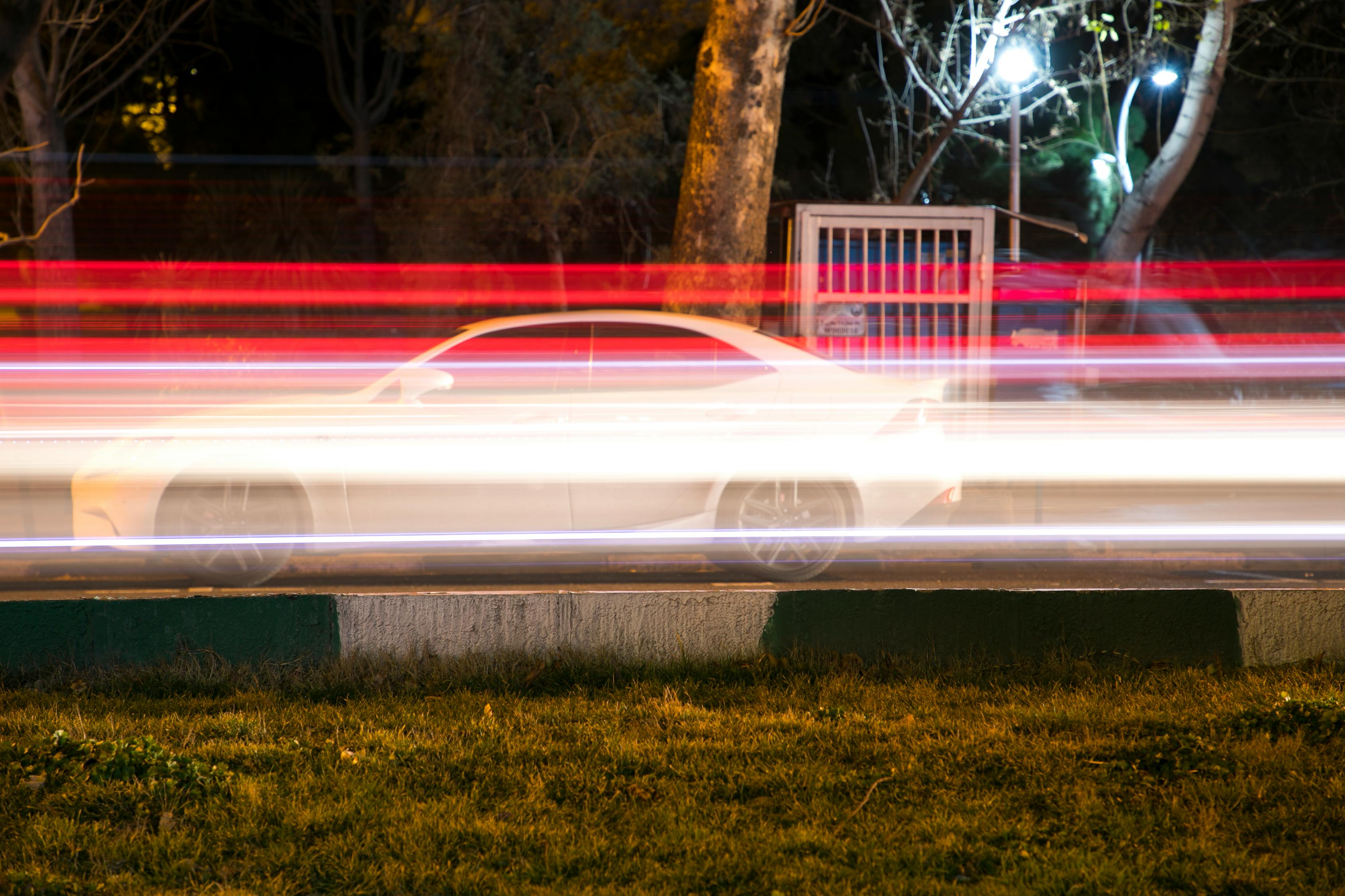 最新車燈款式引領(lǐng)汽車照明技術(shù)革新潮流