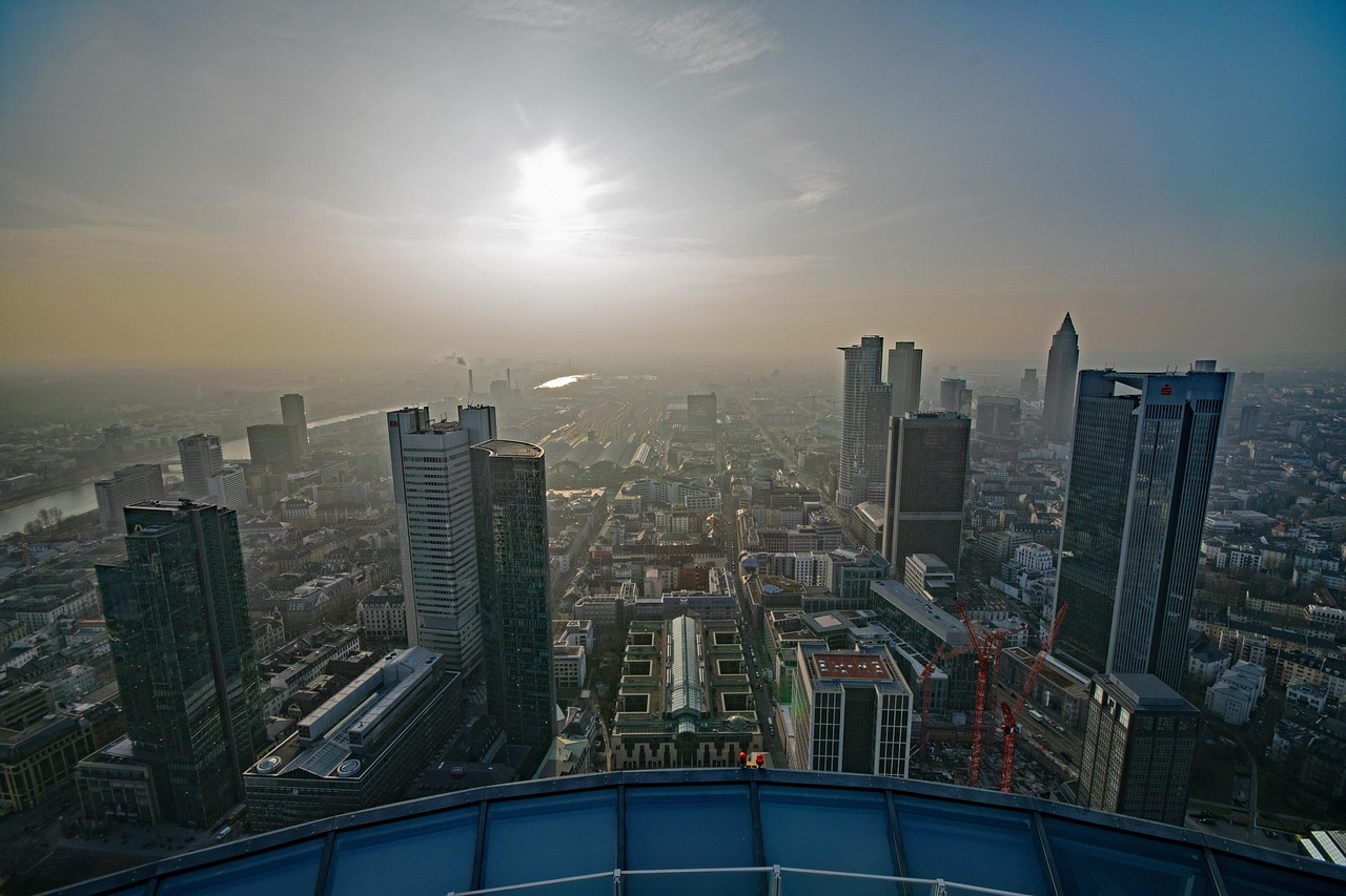 中國(guó)房產(chǎn)市場(chǎng)最新資訊深度解析報(bào)告