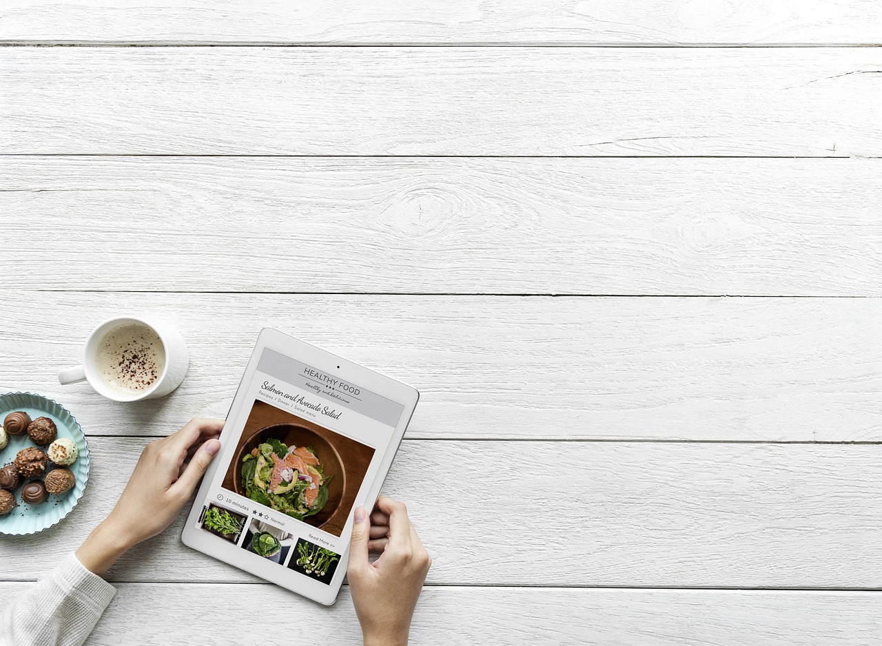 動(dòng)漫女仆壁紙，美化數(shù)字世界的絕佳選擇