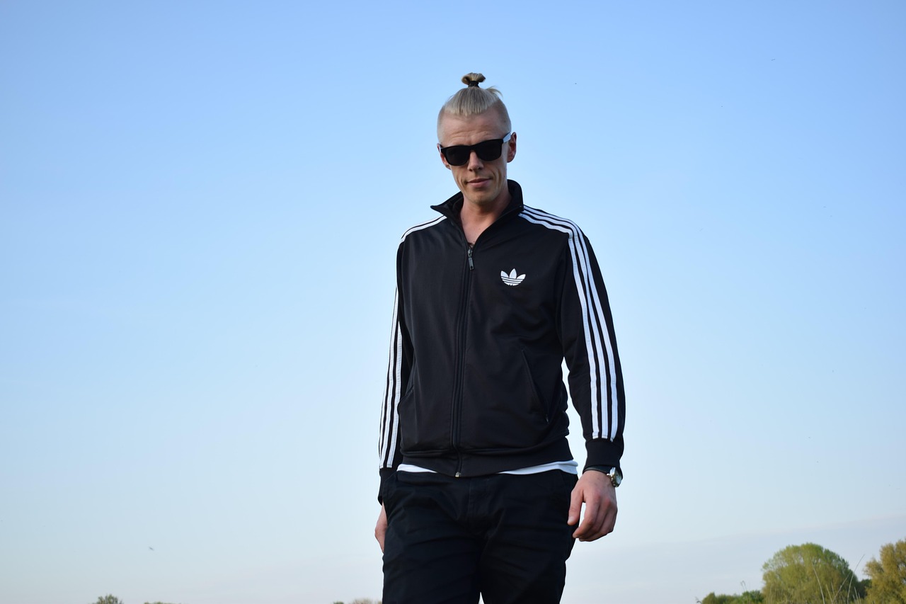 劉峰演員，演藝之路的閃耀之星