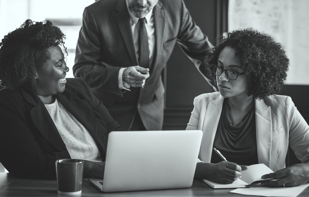 你往哪里跑電影演員表深度解析及角色探討