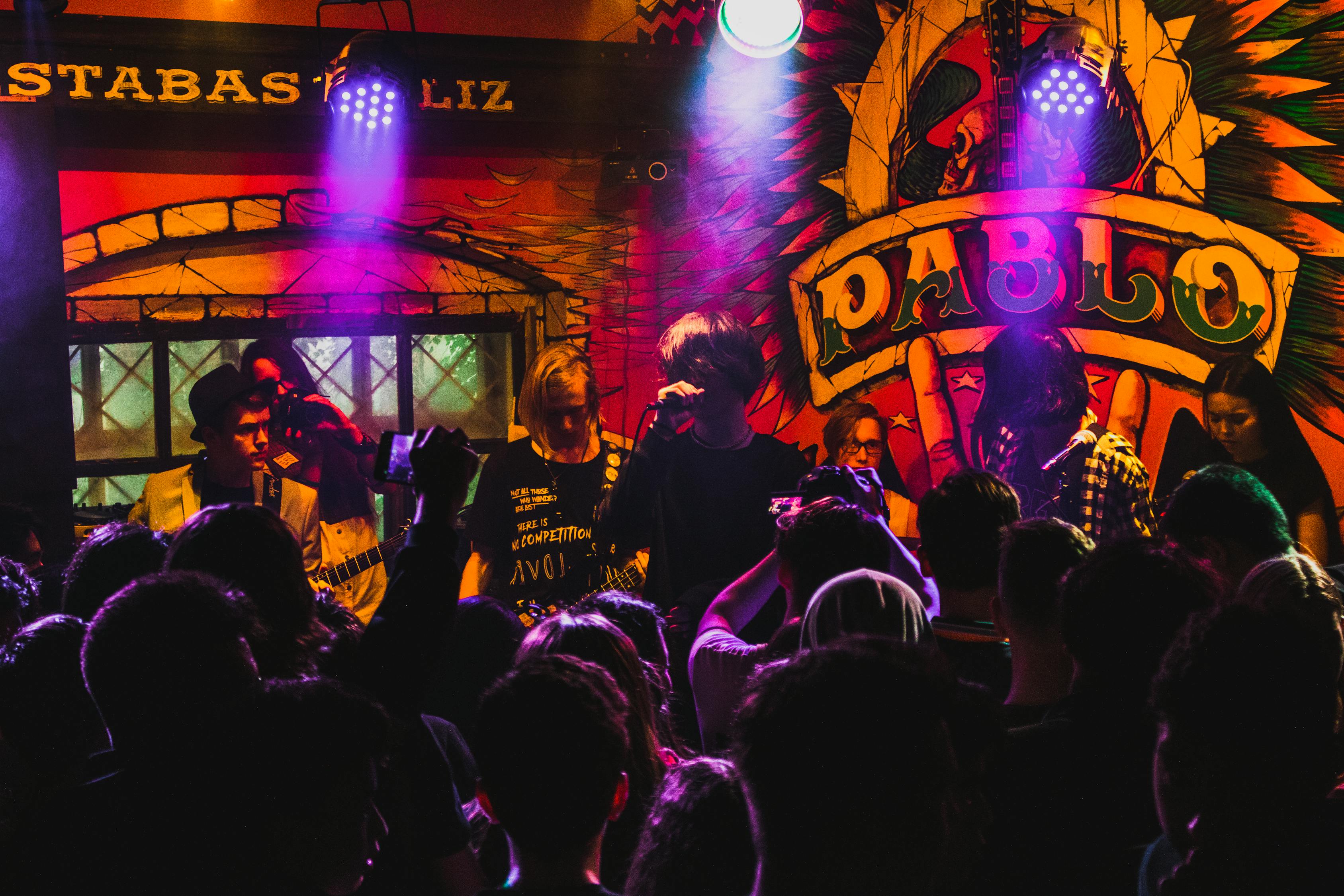 舞臺藝術(shù)獨特魅力揭秘，演員鐵三角深度探究