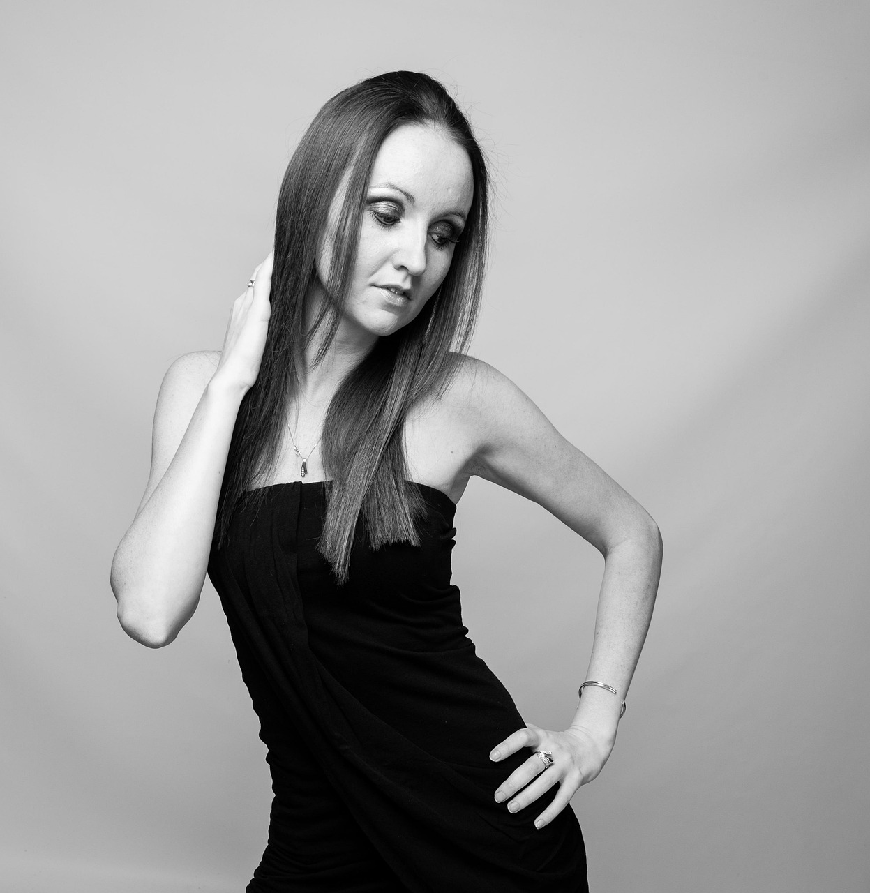 IU最新頭像照，時尚魅力與個人風(fēng)采的完美融合