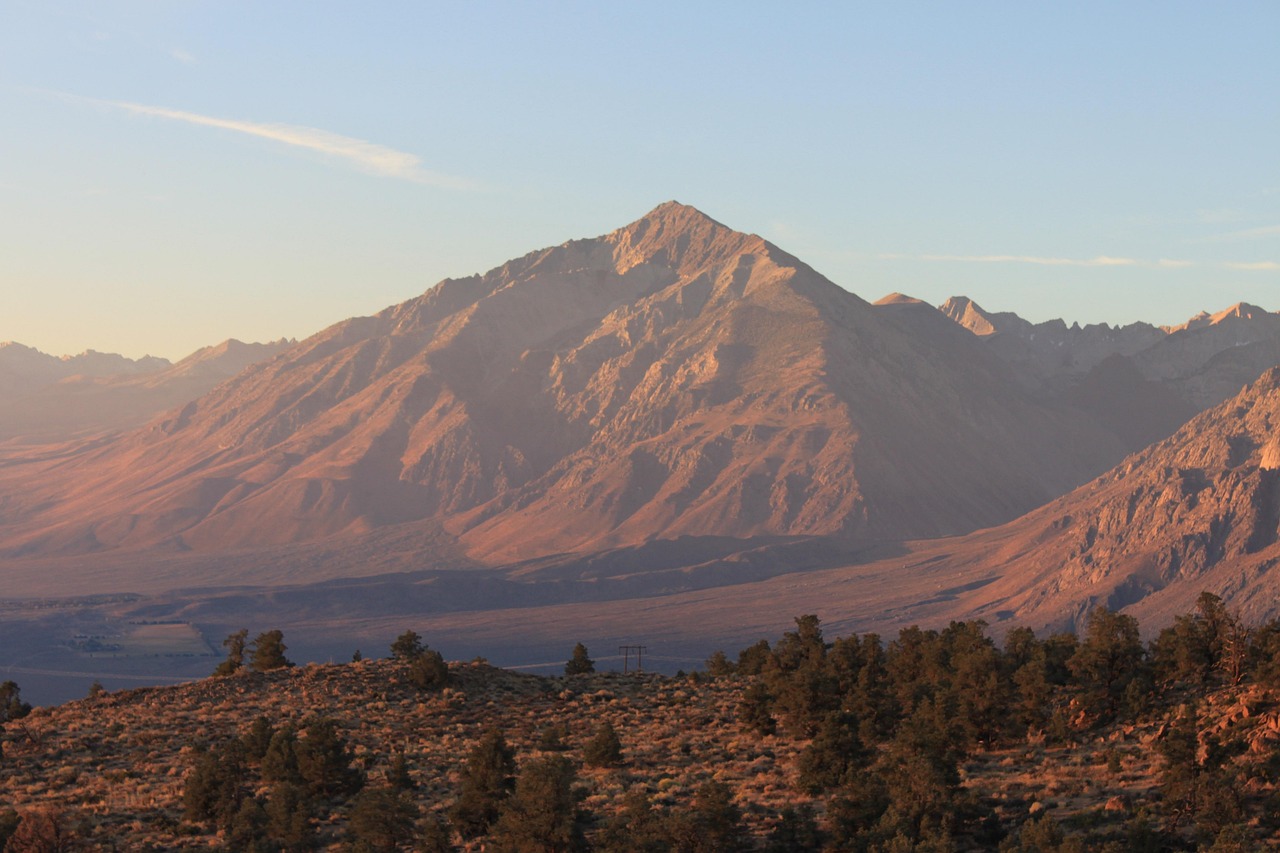 西藏高原的獨(dú)特價(jià)值與經(jīng)濟(jì)發(fā)展探索，西藏價(jià)格揭秘