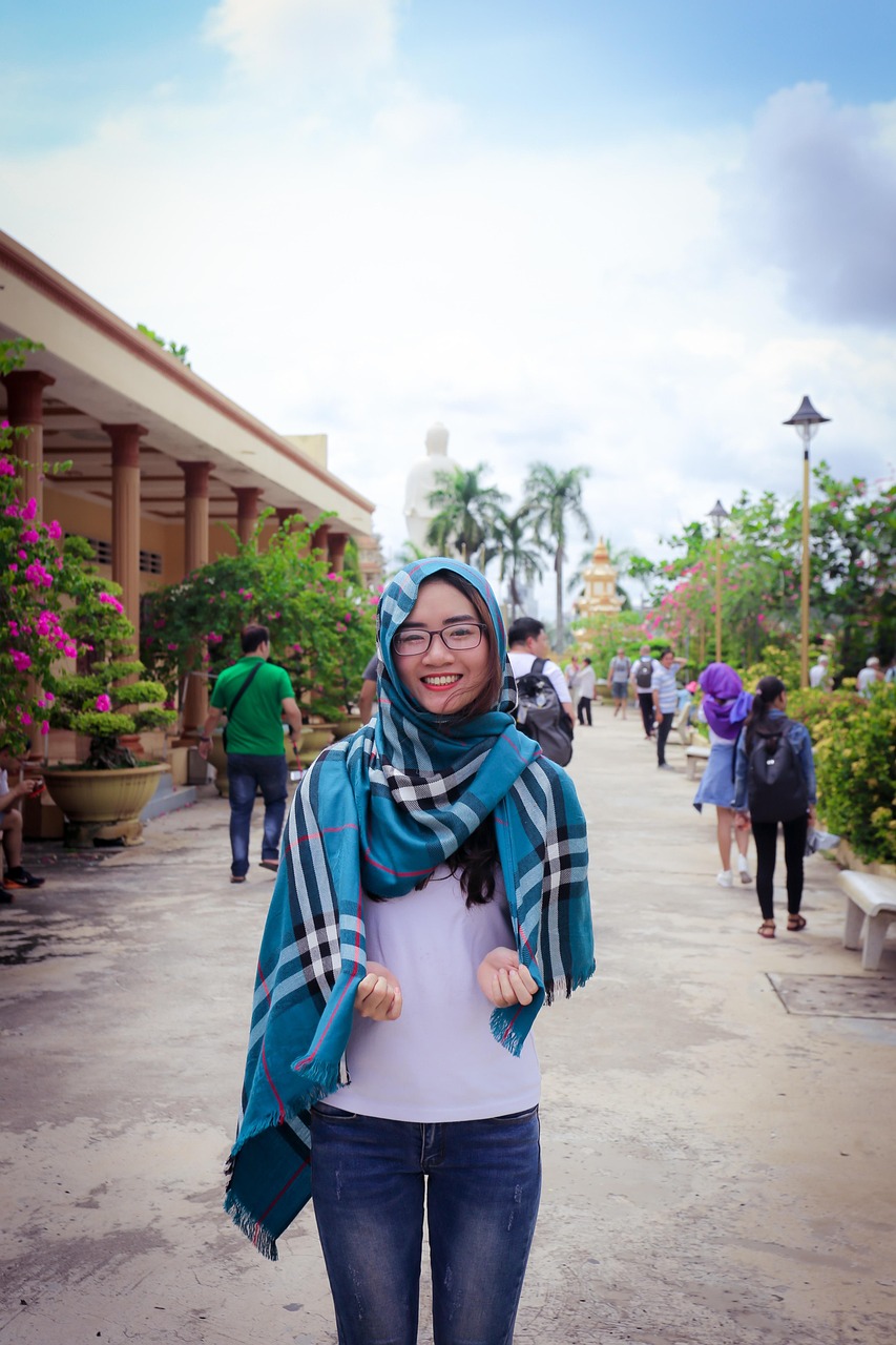 周末電影時(shí)光，體驗(yàn)生活的寧靜與歡愉