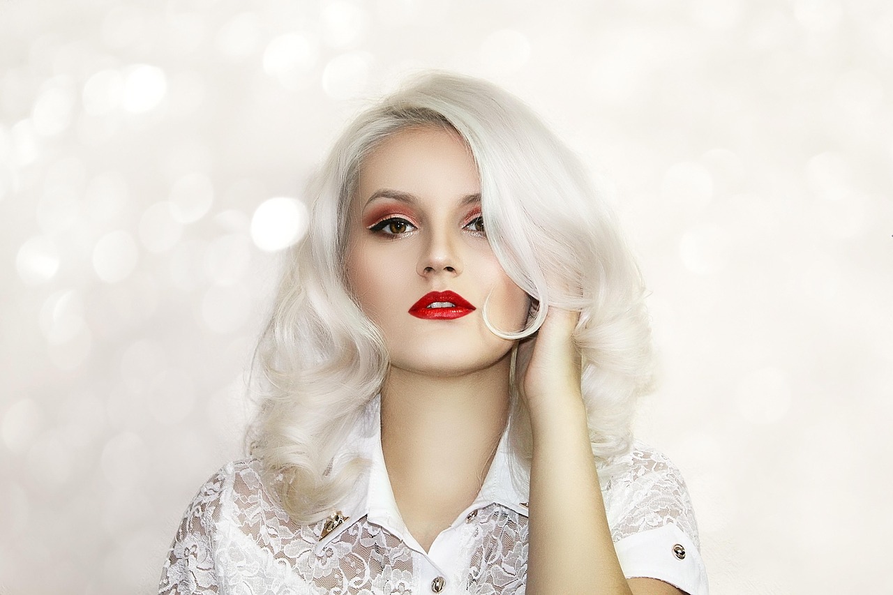 探索時(shí)尚色彩魅力與趨勢(shì)，最新流行色揭秘