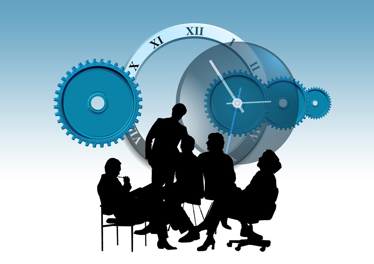 最新退休通知深度解析，影響、應(yīng)對策略與探討