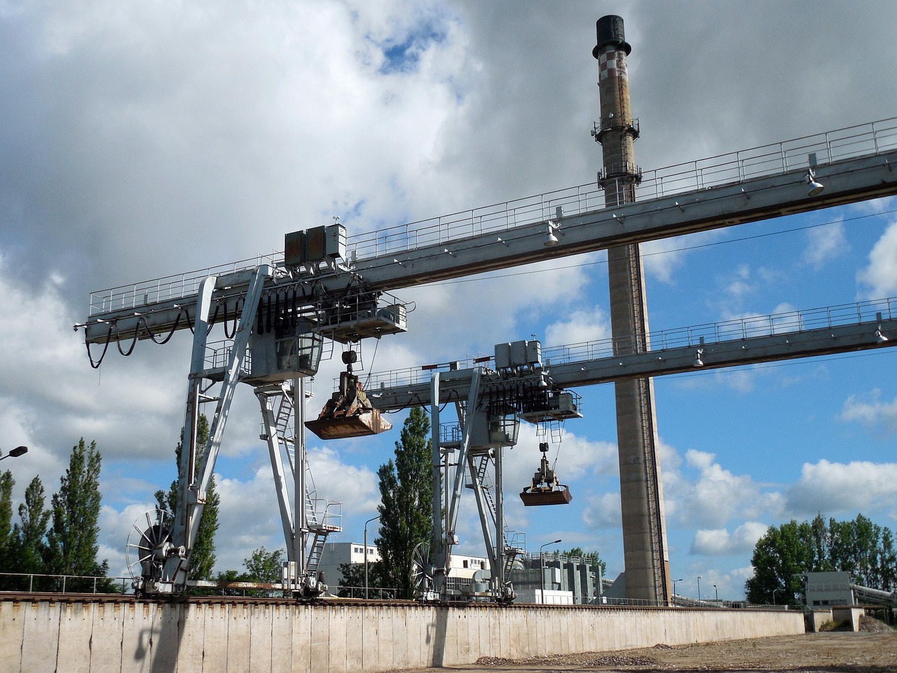 徐工新款設(shè)備，引領(lǐng)工程機(jī)械行業(yè)新標(biāo)桿