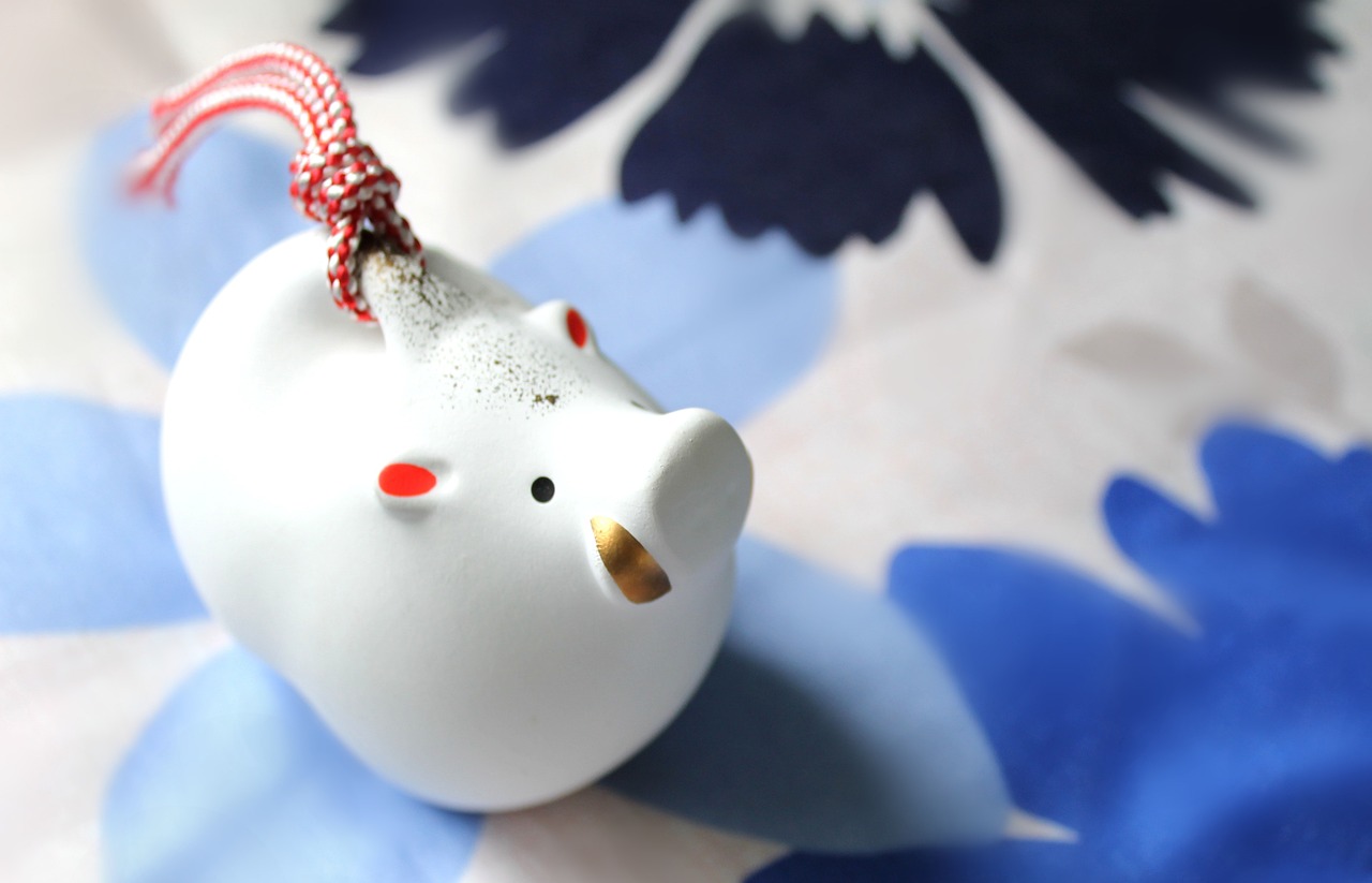 紀(jì)念與未來的交融，2024年鼠年郵票新品揭曉，展現(xiàn)時(shí)代風(fēng)采。