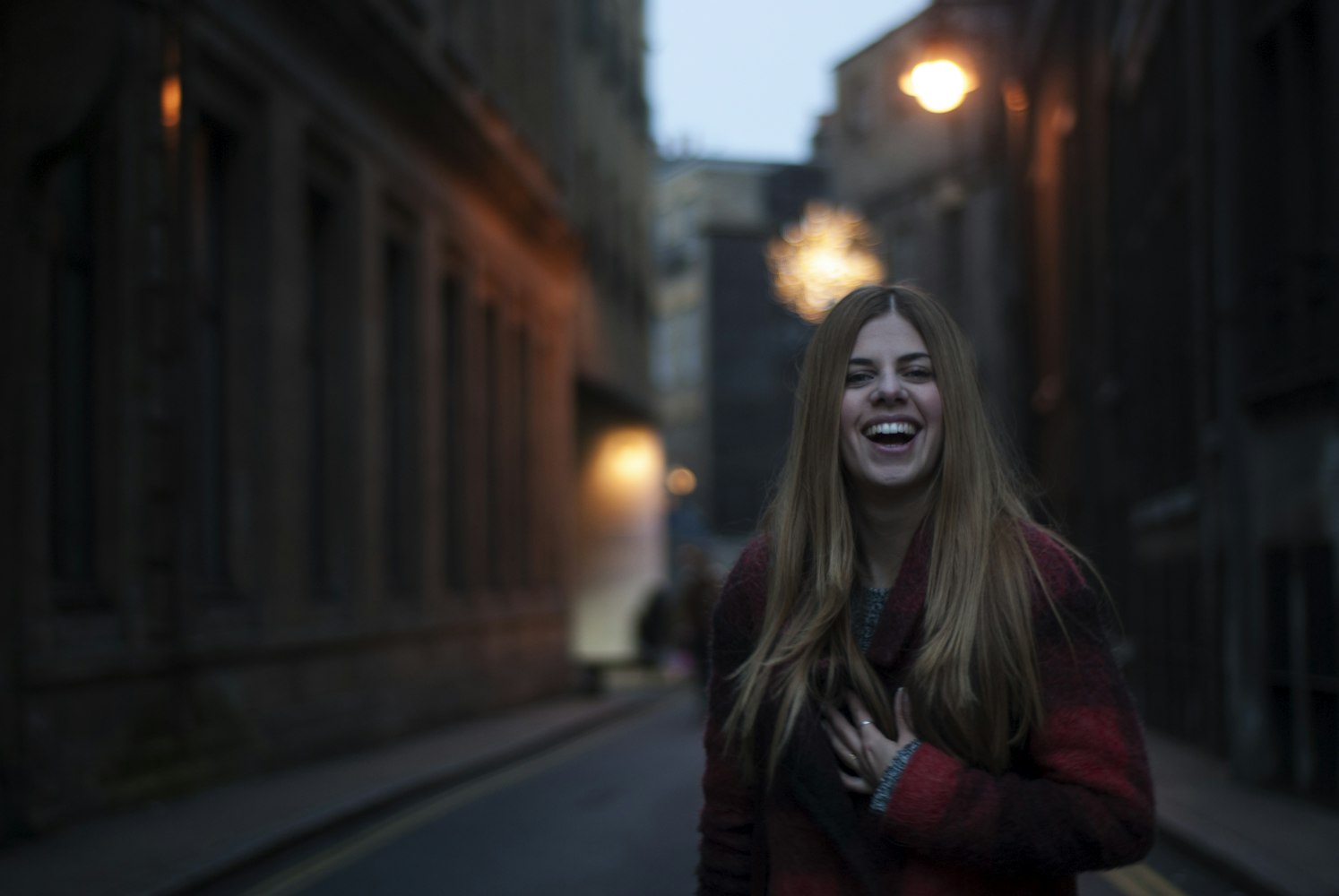 動漫黑白頭像女，時尚與個性的完美融合頭像展現獨特魅力