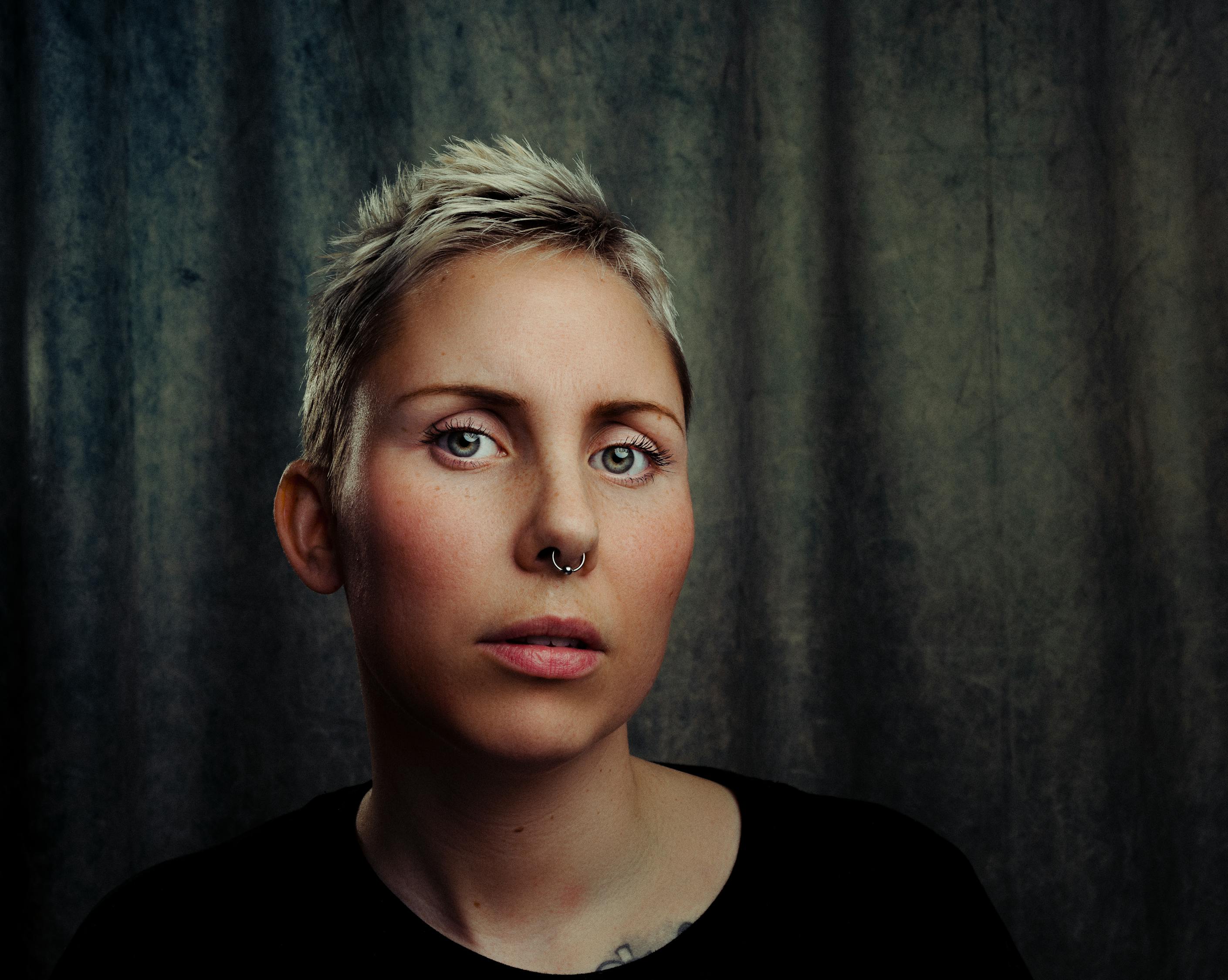 明星頸紋，美麗新焦點揭秘！