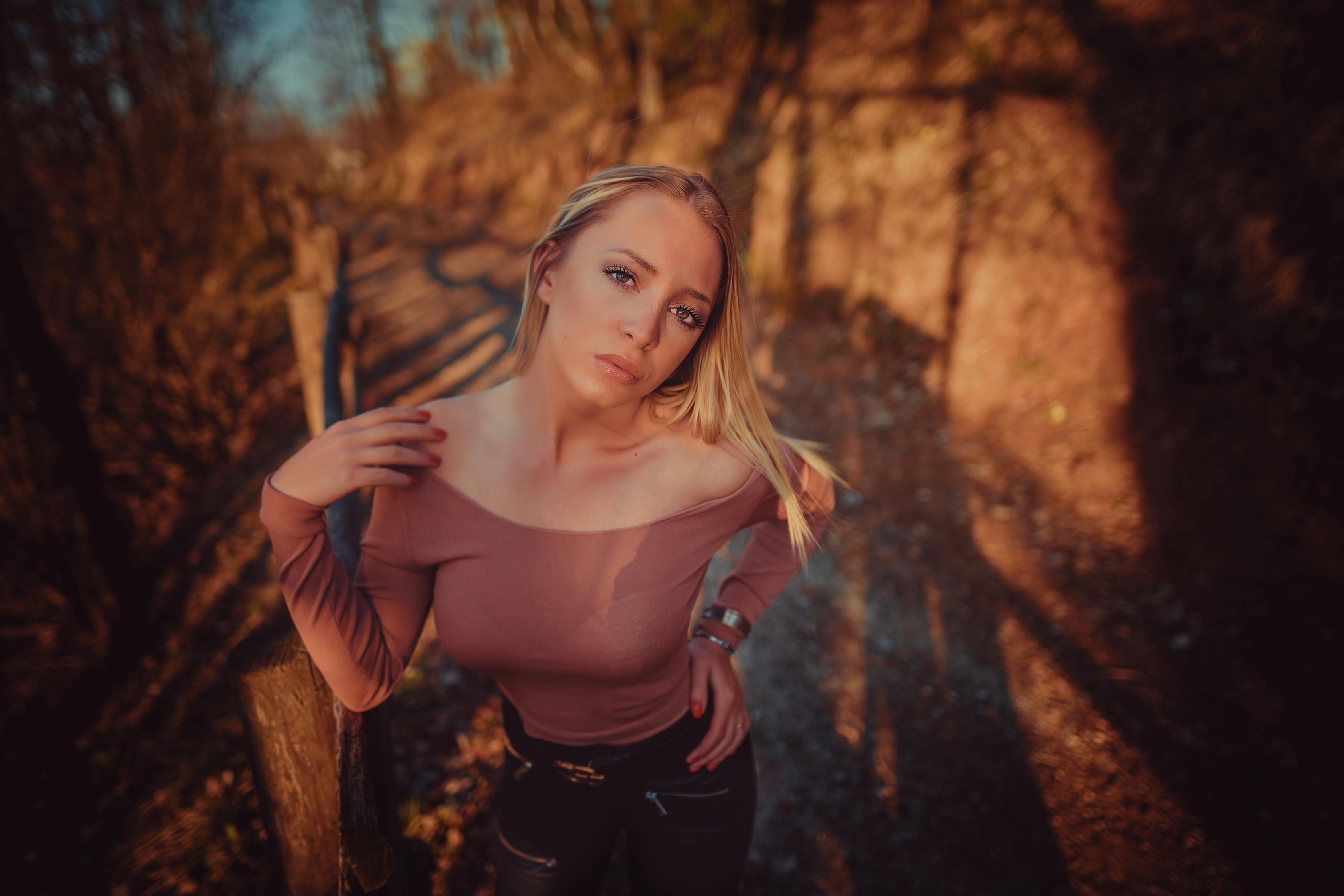 動(dòng)漫世界中的迷人白發(fā)男子角色盤點(diǎn)