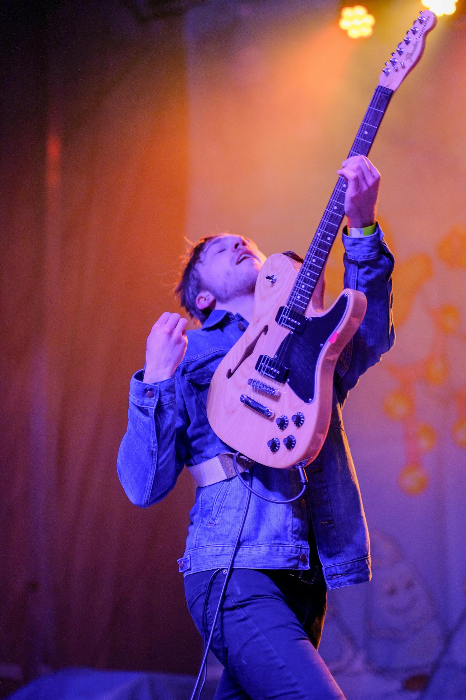 艾福杰尼比賽視頻，熱血舞臺與音樂激情的碰撞燃爆全網(wǎng)！