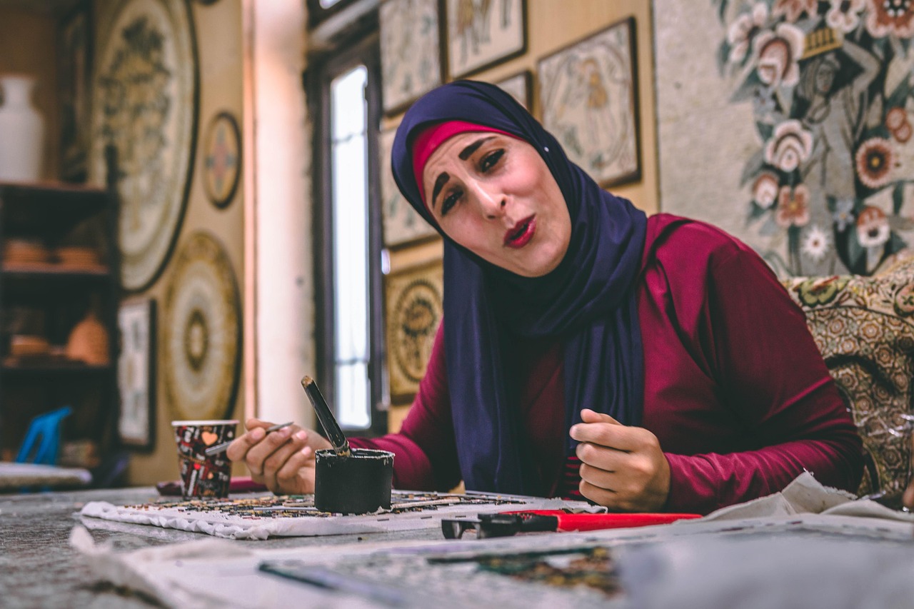 董潔演繹的電視劇世界，從屏幕走向人心的藝術(shù)之旅，展現(xiàn)深情之旅