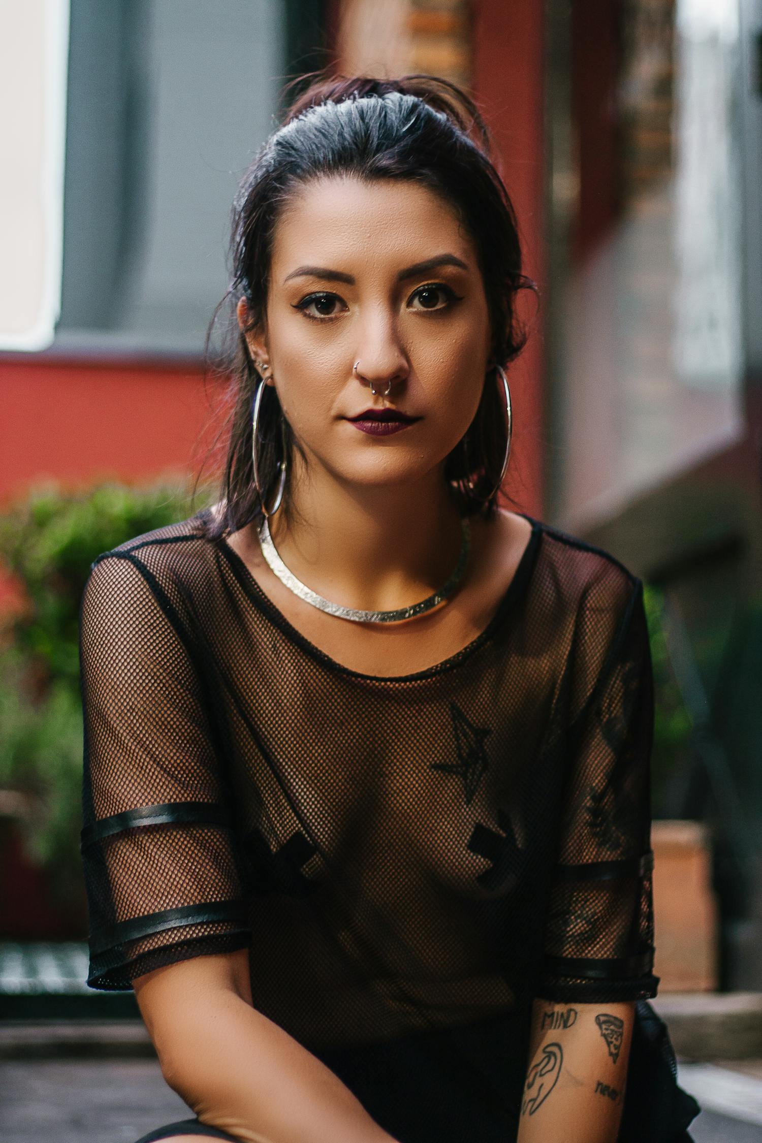 馬伊俐短發(fā)造型新照亮相，時尚魅力升級，展現(xiàn)獨特魅力風(fēng)采