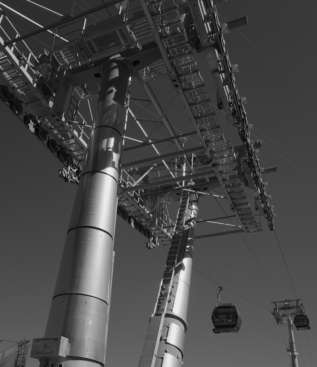 英德企業(yè)重塑架構(gòu)，最新人事變動(dòng)及未來(lái)展望