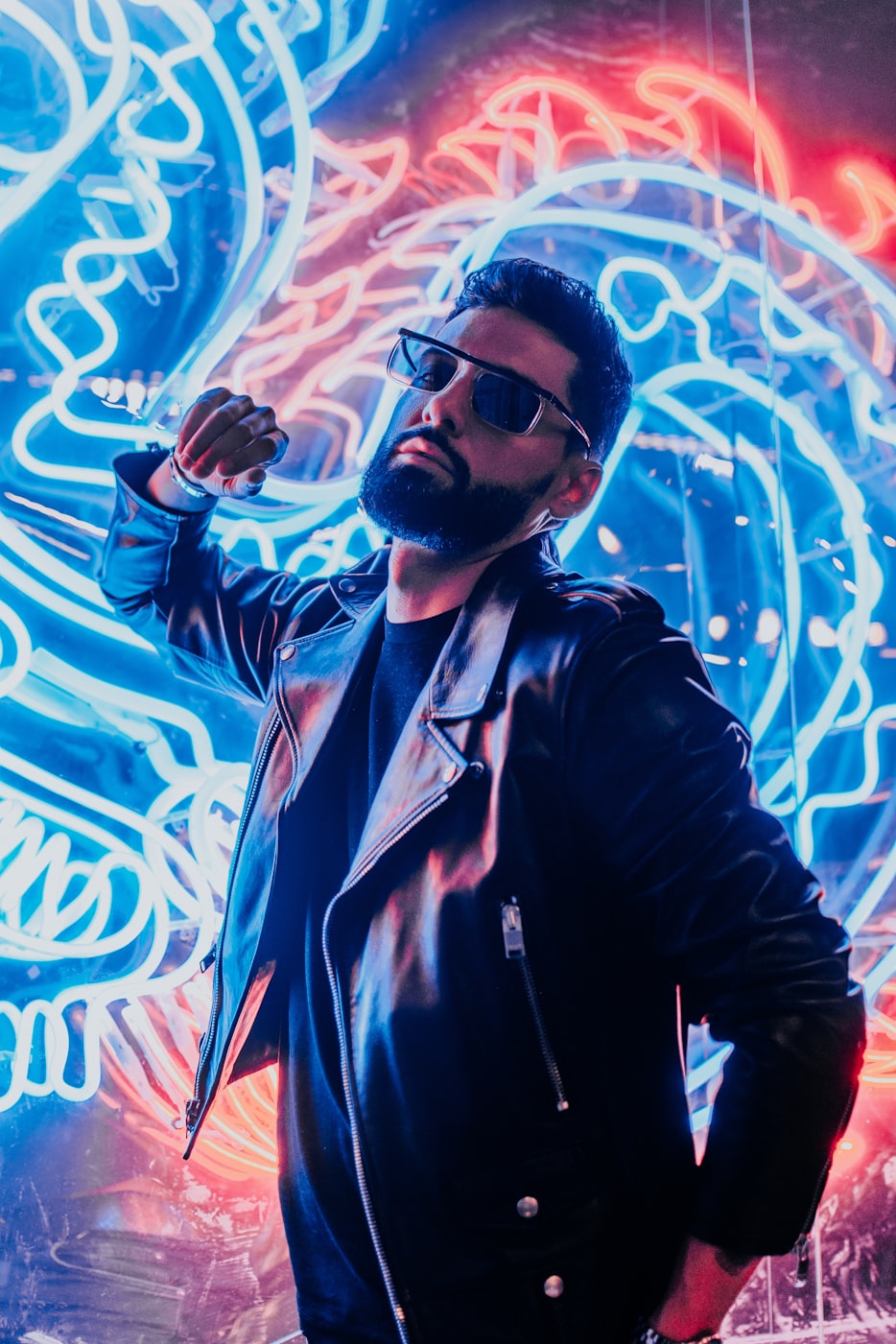 探索動漫世界中的男性魅力，絕美動漫美男圖片欣賞